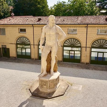 Palazzo Mantua Benavides Suites & Apartments ปาโดวา ภายนอก รูปภาพ