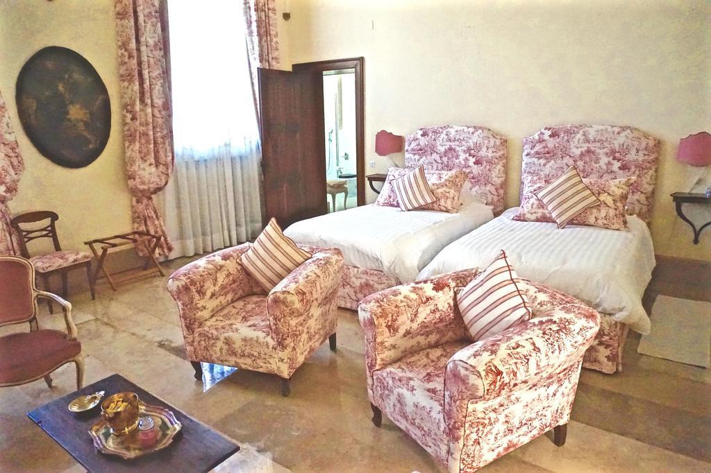 Palazzo Mantua Benavides Suites & Apartments ปาโดวา ภายนอก รูปภาพ