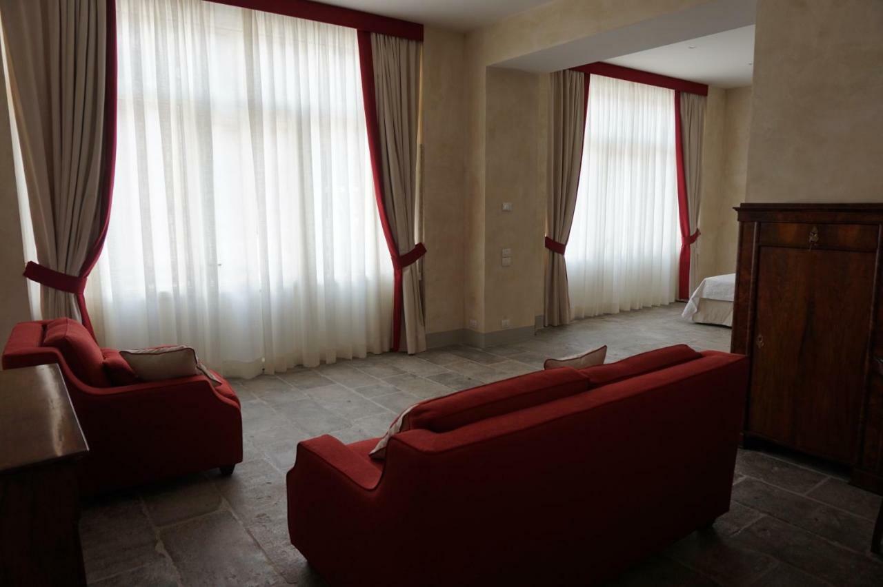 Palazzo Mantua Benavides Suites & Apartments ปาโดวา ภายนอก รูปภาพ